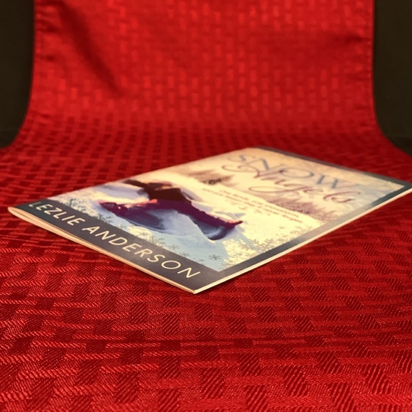 3 Christmas Book Bundle - Picture 8 of 11